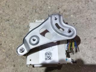 блок предохранителей Lexus GS 3 поколение 2006, 3.0 л., бензин, АКПП, задний привод, 8267030230