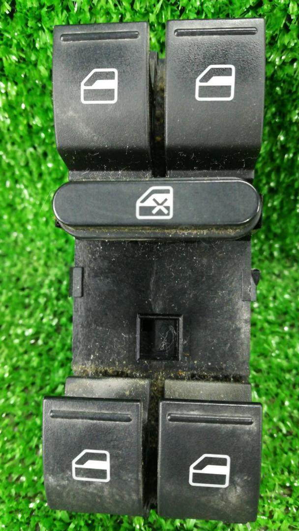 блок управления стеклоподъемниками Volkswagen Golf 5 поколение 2008, 1.4 л., BLG, бензин, АКПП, красный, универсал, правый руль - фото №1