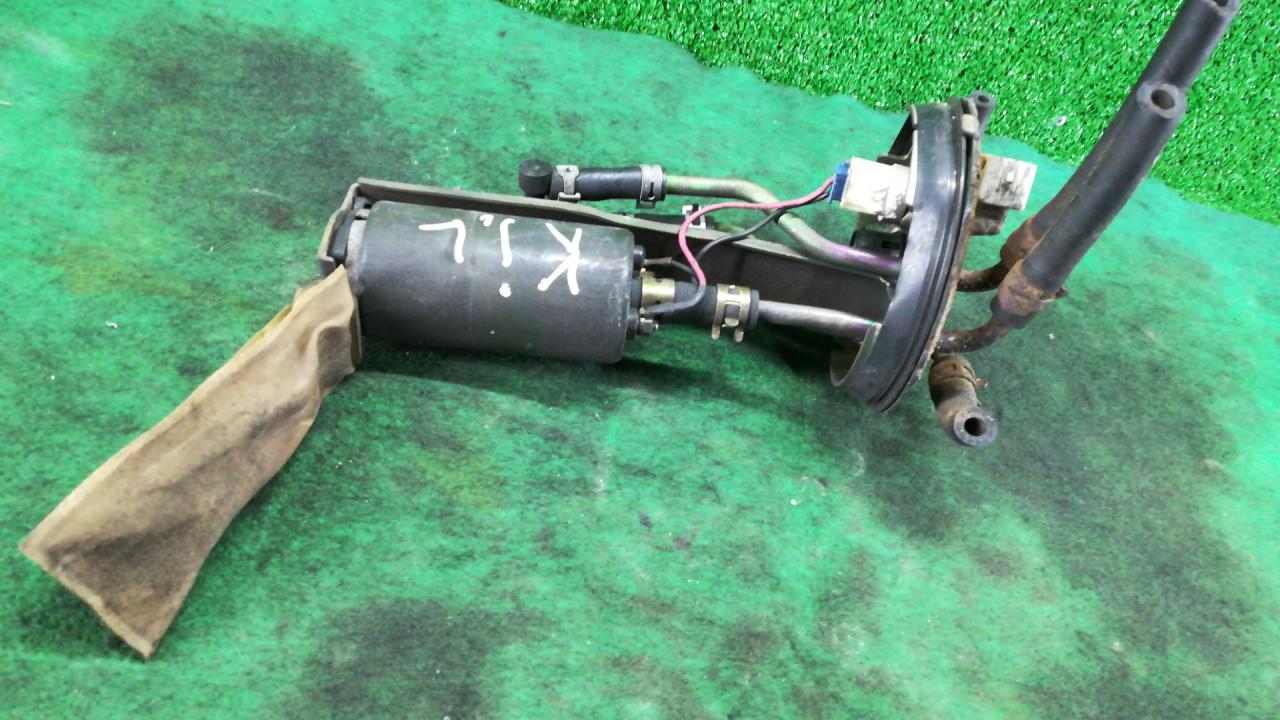 насос топливный Mazda Millenia 1 поколение (1997 - 2000), 2.3 л. - фото №1