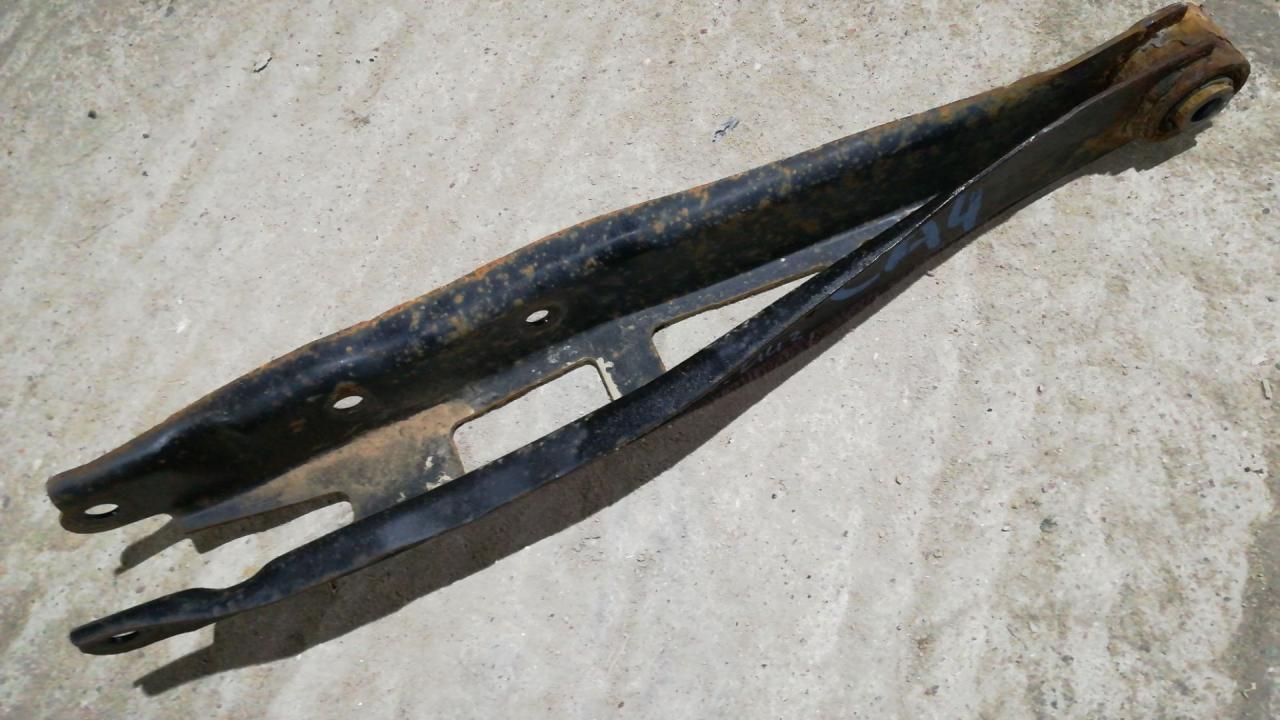 рычаг задний нижний Subaru Forester 3 поколение (SH) 2010, 2.5 л., EJ253, бензин, АКПП, голубой, хетчбэк 5 дв., полный привод - фото №1