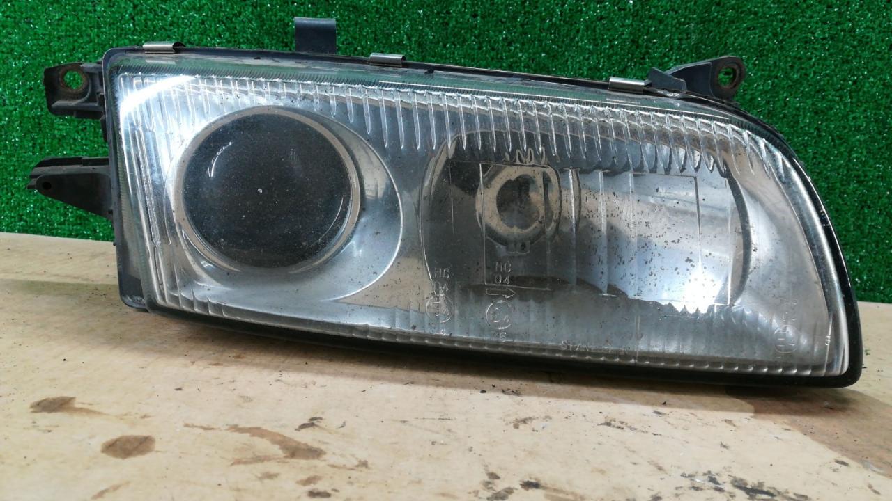 фара правая Mazda Millenia 1 поколение 1998, 2.3 л., бензин - фото №1