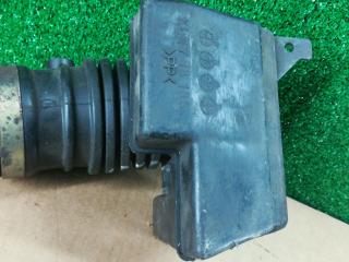 патрубок воздушного фильтра Mazda Millenia 1 поколение 1998, 2.3 л., бензин, KL4713185