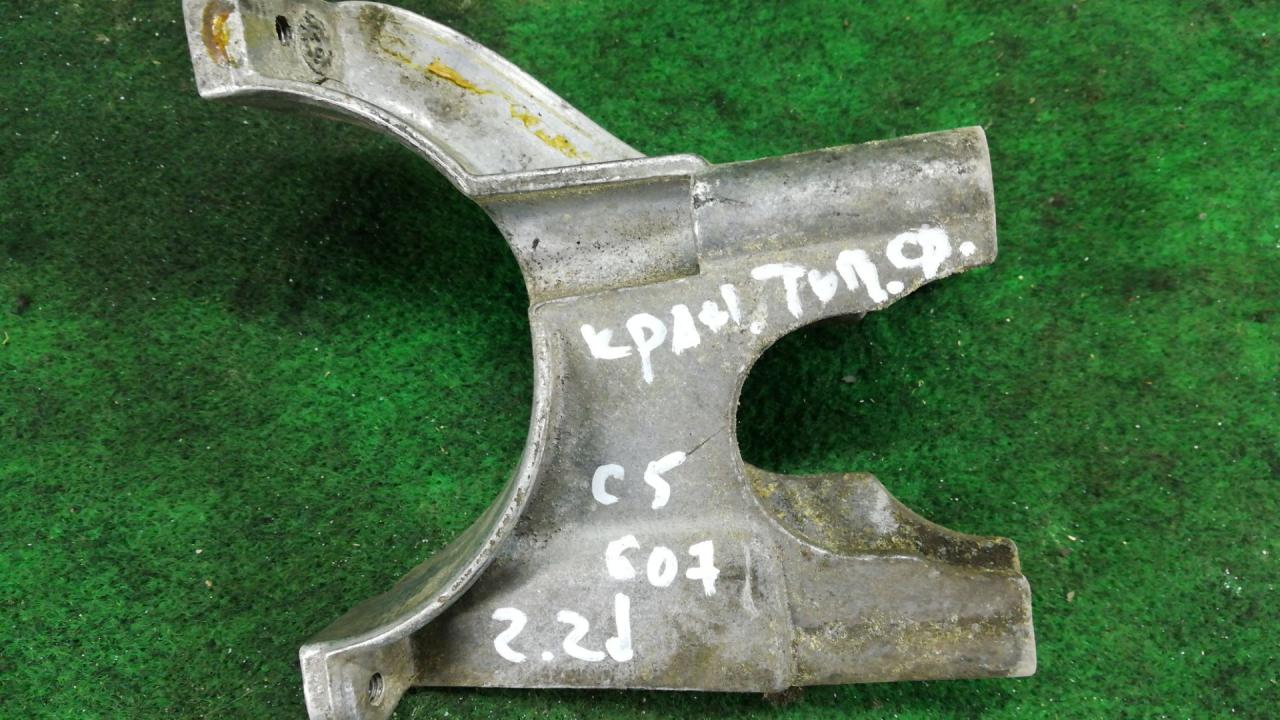 кронштейн топливного фильтра Peugeot 607 1 поколение 2003, 2.2 л., дизель - фото №1