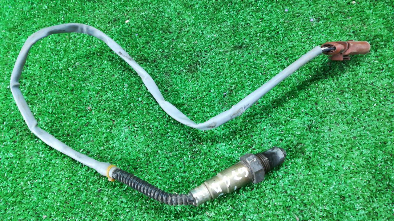 лямбда-зонд Volkswagen Passat B6 2008, 3.6 л., бензин, АКПП, черный, седан, передний привод - фото №1