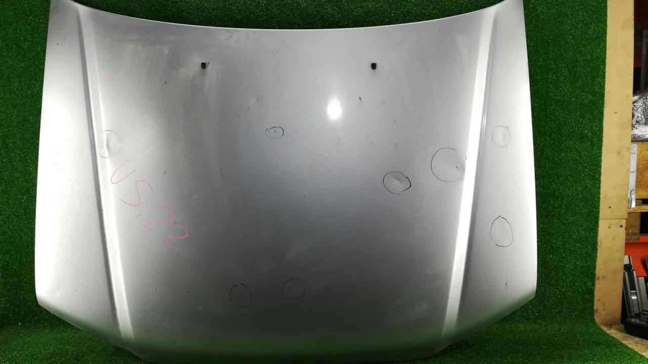 капот Subaru Forester 2 поколение (SG) SG 2004, 2.5 л., EJ251, бензин, МКПП, серебристый, полный привод - фото №1