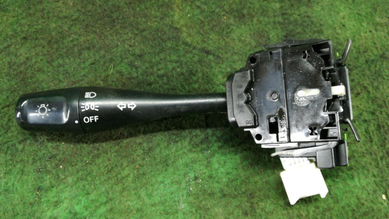 переключатель подрулевой (стрекоза) Mitsubishi Outlander 1 поколение 2004, 2.4 л., 4G69, бензин, АКПП, красный, внедорожник 5 дв., передний привод - фото №1