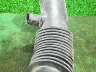 патрубок воздушного фильтра Chevrolet TrailBlazer 1 поколение 2005, 4.2 л., бензин, АКПП, черный, внедорожник 5 дв., задний привод