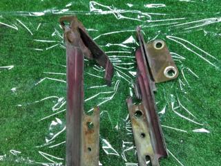 петля капота Mazda 626 GE 1993, 2.0 л., дизель, МКПП, хетчбэк 5 дв.