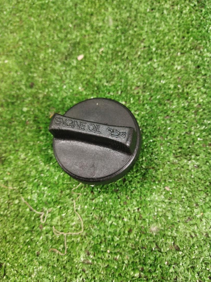 пробка маслозаливная Lexus IS 2 поколение (XE20) 2006, 2.2 л., дизель - фото №1