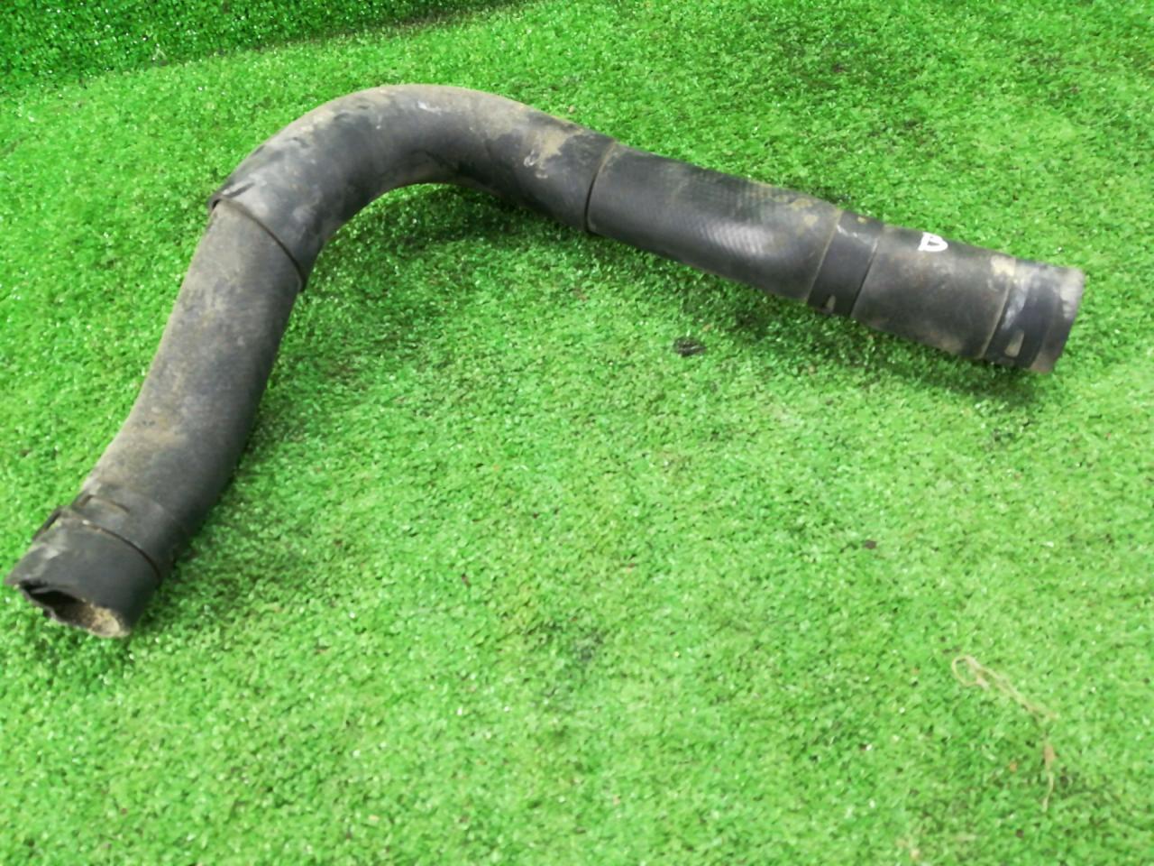 патрубок радиатора Mitsubishi ASX 1 поколение 2011, 2.0 л., 4B11, бензин, АКПП, красный, внедорожник 5 дв., полный привод - фото №1