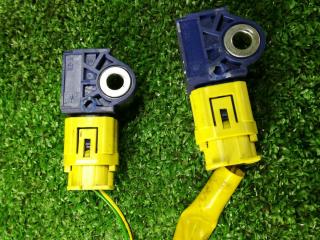 датчик удара Suzuki Vitara 2 поколение 2015, 1.6 л., M16A, бензин, АКПП, черный, внедорожник 5 дв., передний привод, правый руль, 3893061M00