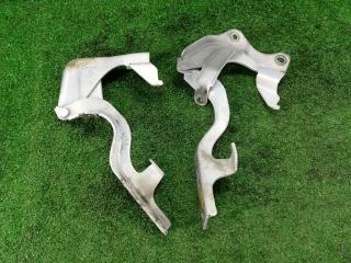 петля капота Chevrolet Captiva 1 поколение [2-й рестайлинг] C140 2014, 2.4 л., LE5, бензин, АКПП, белый, внедорожник 5 дв., передний привод, правый руль