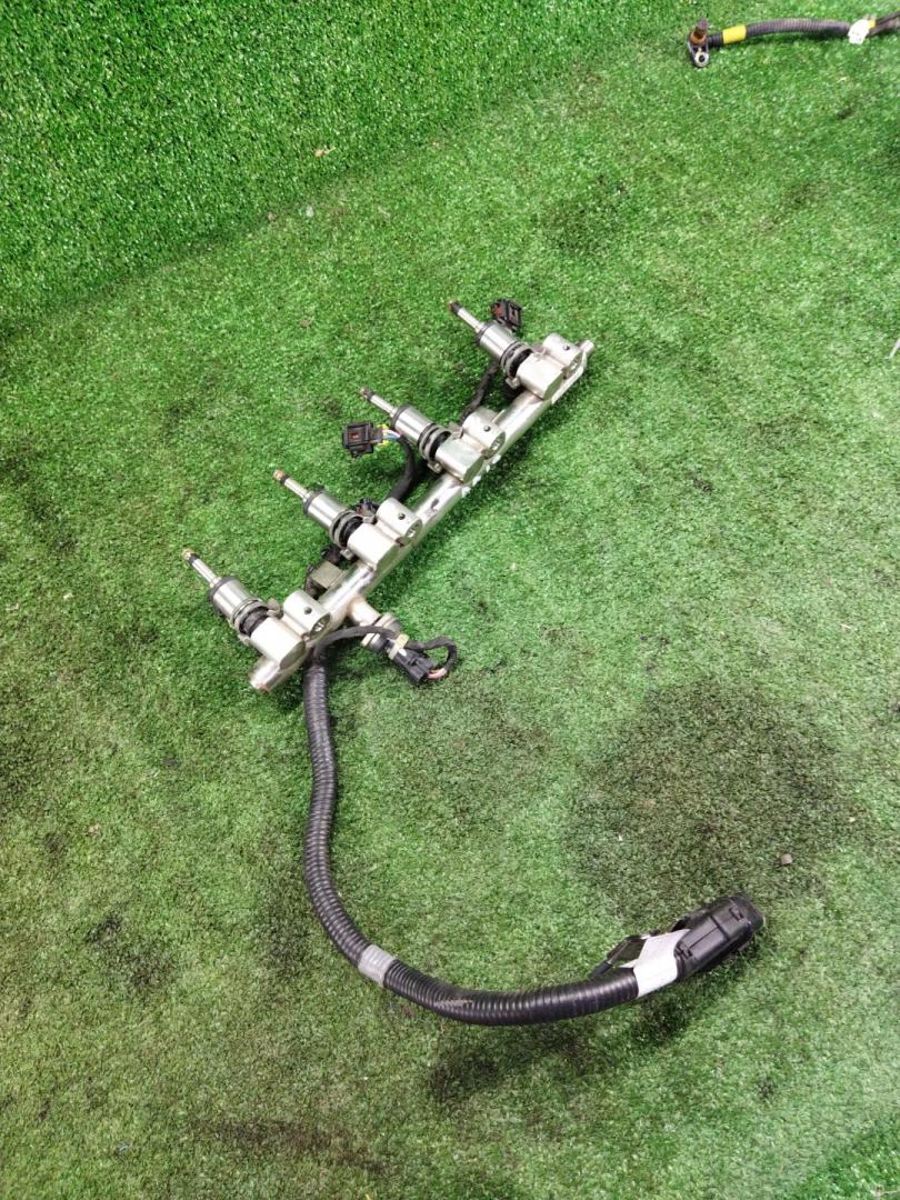 топливная рампа Hyundai Accent 4 поколение (RB) 2017, 1.6 л., G4FD, бензин, АКПП, серый, седан, передний привод, правый руль, 35350-28110, 9062040002 - фото №1