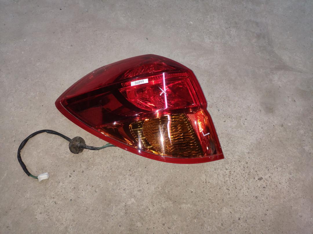 фонарь задний левый Subaru Legacy 4 поколение 2004, 2.0 л., EJ202, бензин, АКПП, универсал - фото №1