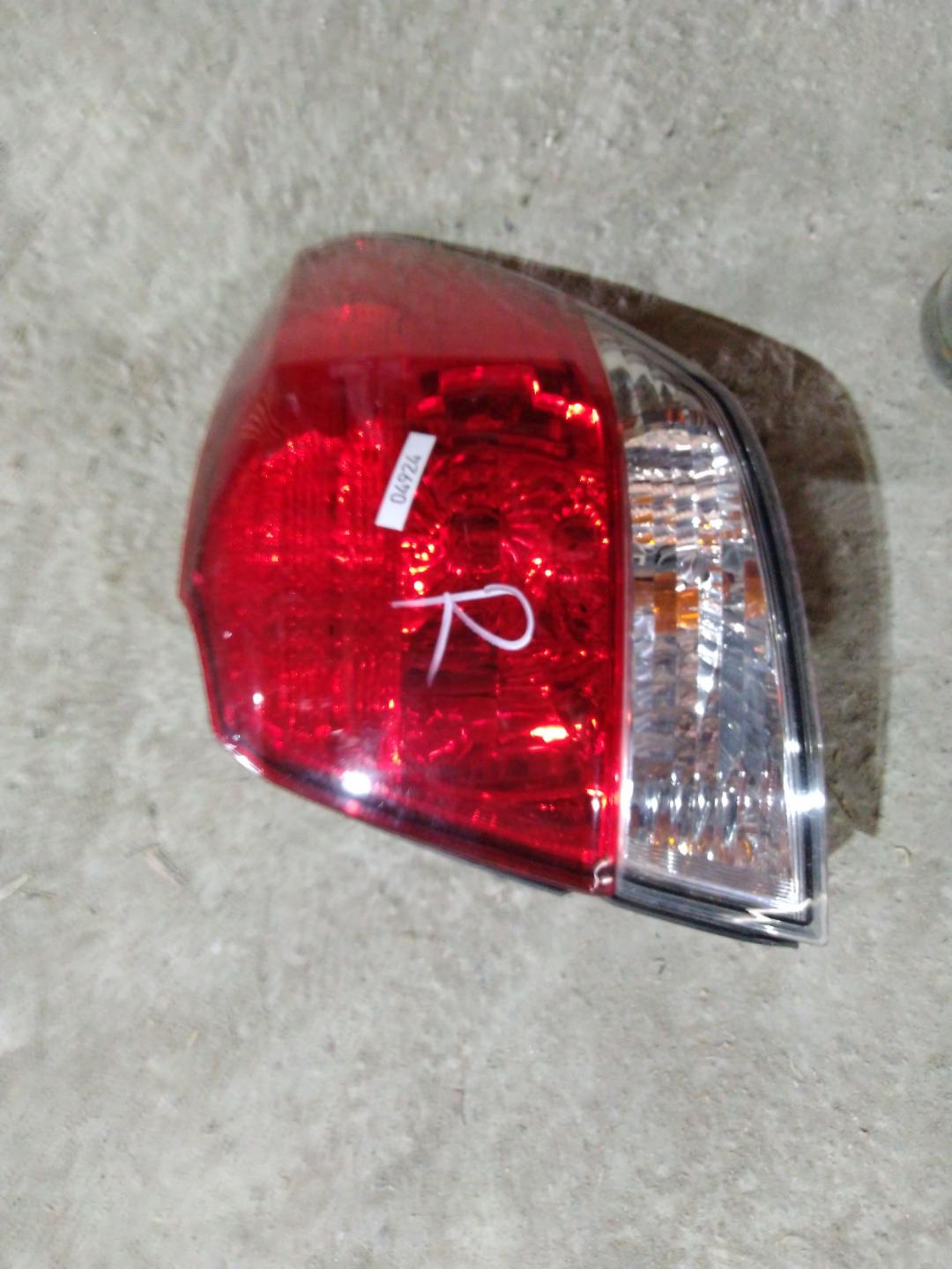 фонарь задний правый Subaru Legacy 5 поколение 2012, 2.5 л., EJ253, бензин, АКПП, универсал - фото №1