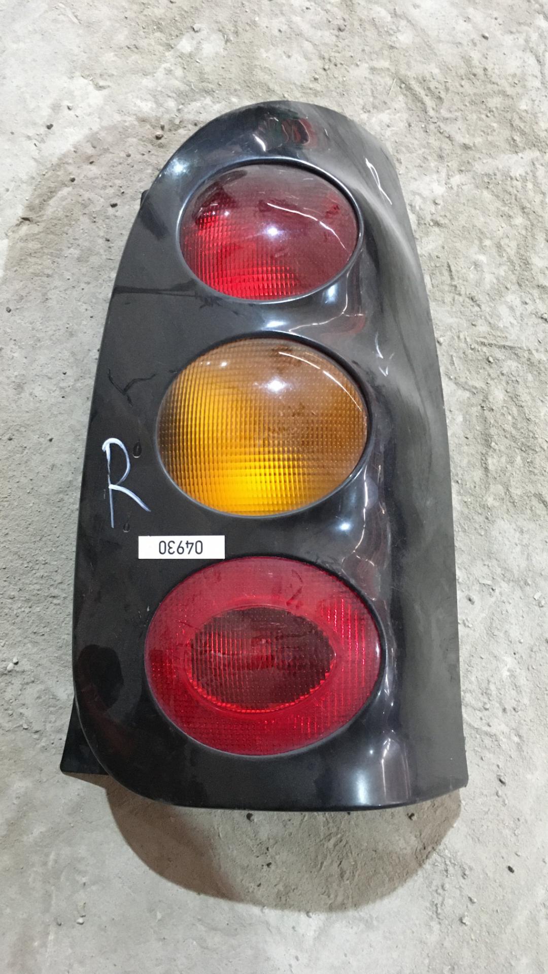 фонарь задний правый Smart Fortwo 1 поколение 2001, 0.6 л., бензин, АКПП, купе - фото №1