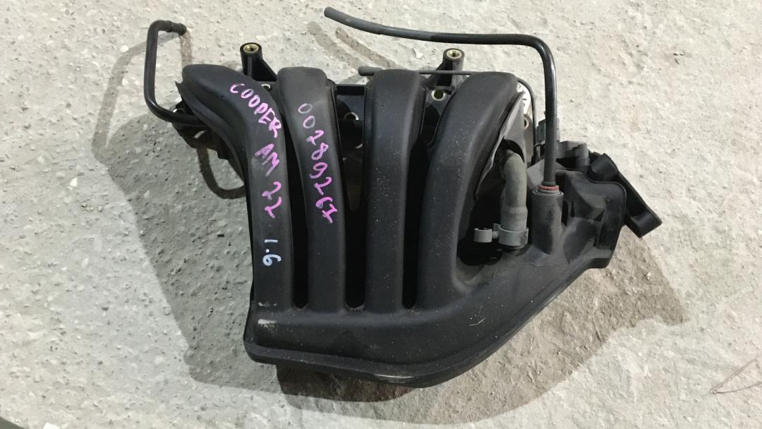 коллектор впускной Mini Cooper S 1 поколение 2003, 1.6 л., W10 B16 A, бензин, АКПП, хетчбэк 5 дв. - фото №1