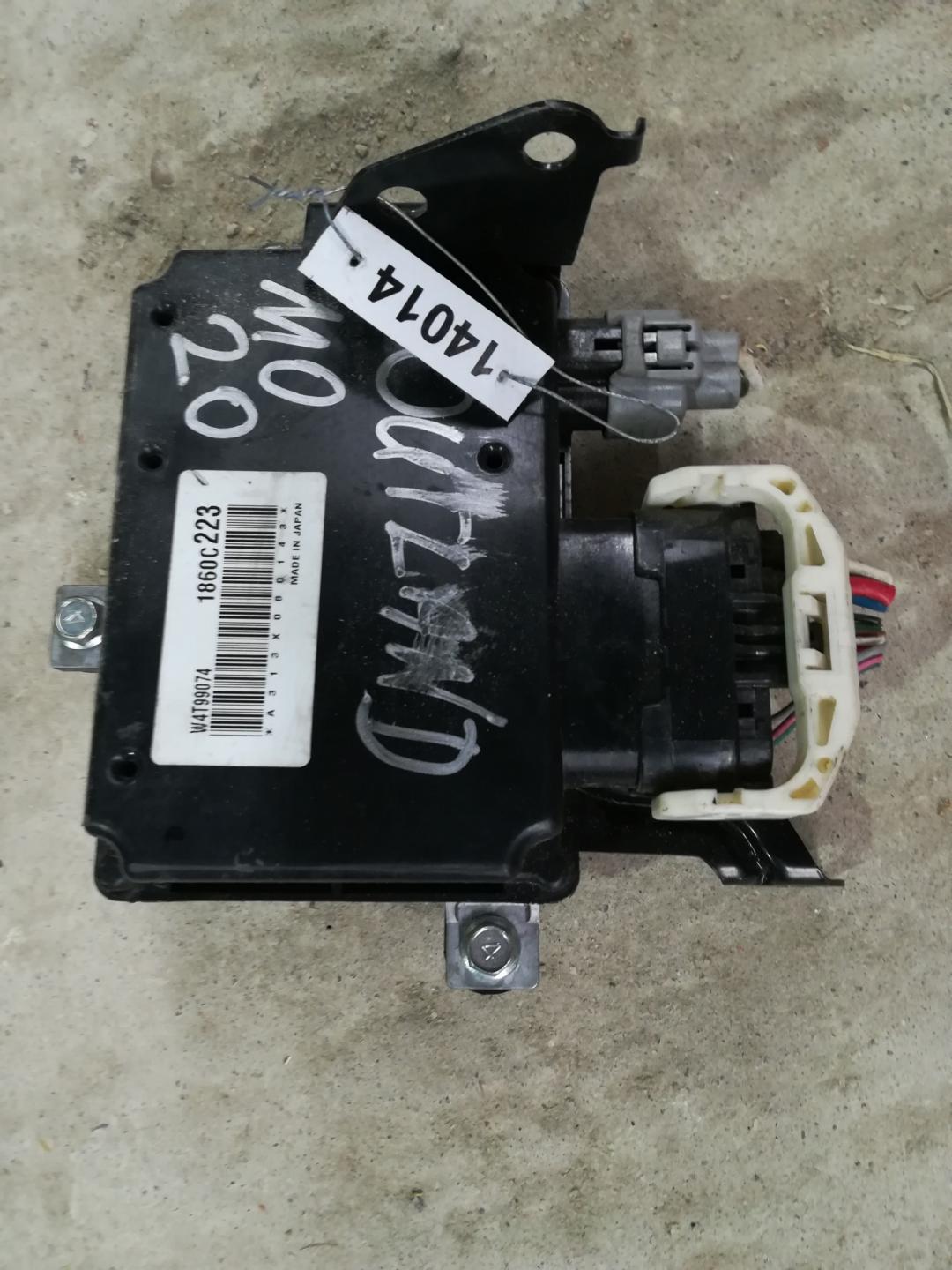 блок управления АКПП Mitsubishi Outlander 3 поколение 2013, 2.0 л., 4J11, бензин, АКПП, серый, внедорожник 5 дв., передний привод, правый руль, W4T99074, 1860C223 - фото №1