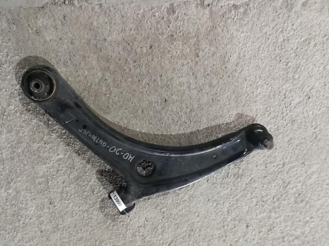 рычаг передний левый Mitsubishi Outlander 3 поколение 2013, 2.0 л., 4J11, бензин, АКПП, серый, внедорожник 5 дв., передний привод, правый руль - фото №1