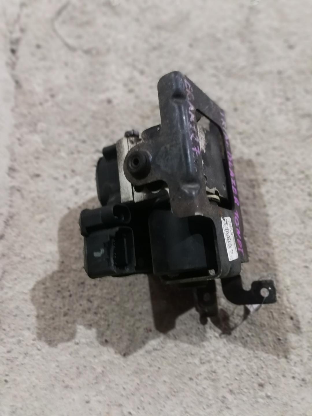 блок ABS Chevrolet TrailBlazer 1 поколение 2003, 4.2 л., бензин, АКПП, черный, внедорожник 5 дв. - фото №1