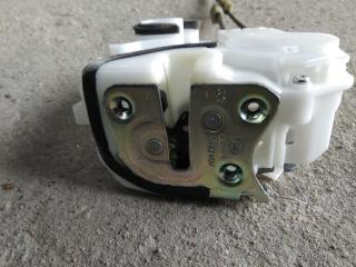 замок двери передней левой Mitsubishi Outlander 3 поколение 2013, 2.0 л., 4J11, бензин, АКПП, серый, внедорожник 5 дв., передний привод, правый руль