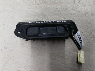 кнопка открытия багажника Mitsubishi Outlander 3 поколение 2013, 2.0 л., 4J11, бензин, АКПП, серый, внедорожник 5 дв., передний привод, правый руль