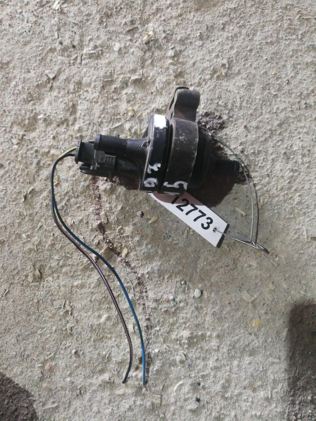 клапан вентиляции топливного бака Mazda 5 CR 2005, 2.0 л., бензин, минивэн, 0280142412 - фото №1