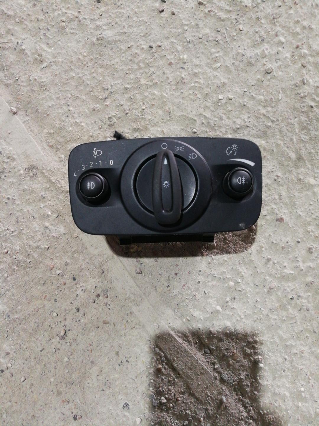 переключатель света Ford Escape 3 поколение C520 2015, 1.5 л., бензин, АКПП, белый, внедорожник 5 дв., правый руль - фото №1