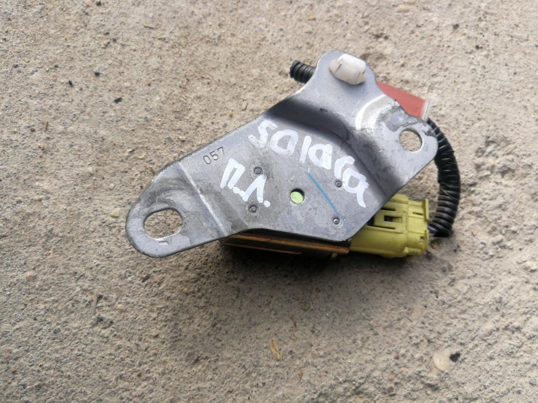 датчик удара Toyota Camry Solara 2 поколение XV30 2005, 2.4 л., 2AZ-FE, бензин, АКПП, черный, купе - фото №1