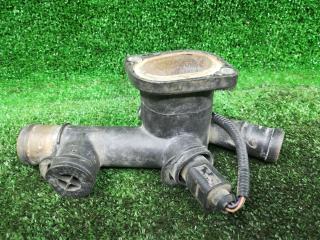 фланец (тройник) системы охлаждения Volkswagen Beetle A4 [рестайлинг] 2006, 2.0 л., AZJ, бензин, АКПП, желтый, хетчбэк 5 дв., правый руль, O6A12133H, 06A12133H