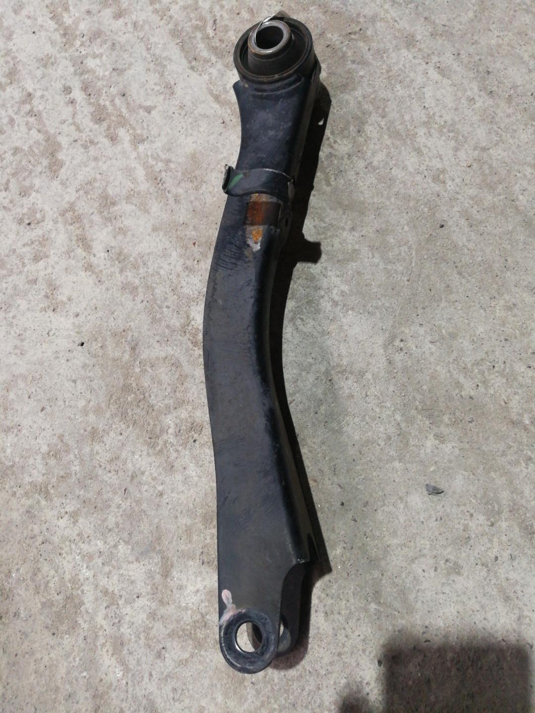 рычаг задний левый Subaru Legacy 5 поколение 2013, 2.0 л., FA20, бензин, АКПП, красный, универсал, правый руль - фото №1