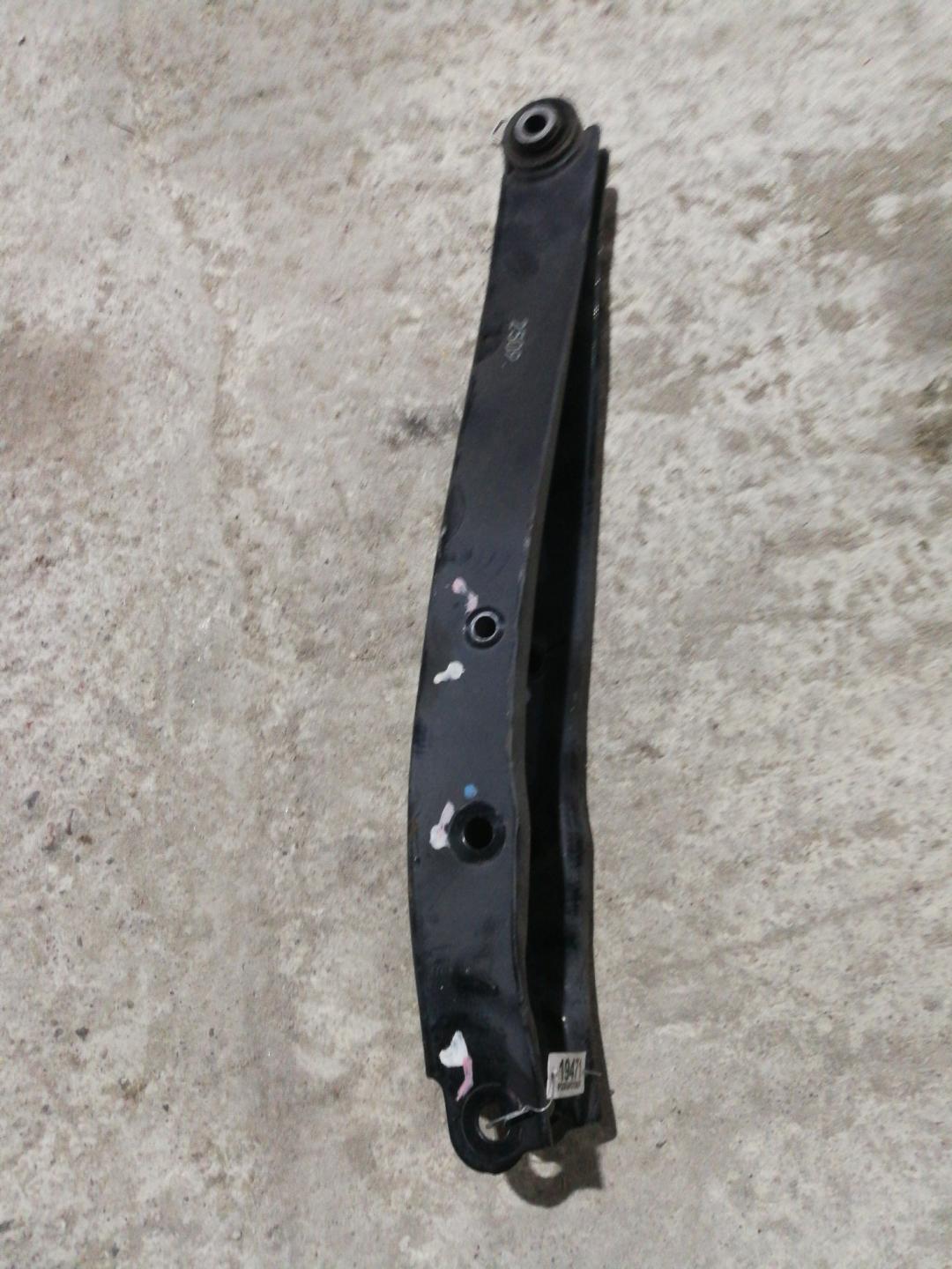 рычаг задний нижний Subaru Legacy 5 поколение 2013, 2.0 л., FA20, бензин, АКПП, красный, универсал, правый руль - фото №1