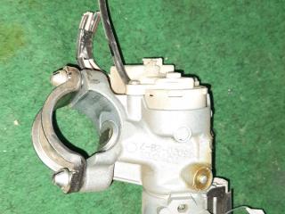 замок зажигания Toyota Avensis Verso 1 поколение [рестайлинг] 2007, 2.0 л., бензин, АКПП, белый, минивэн, правый руль