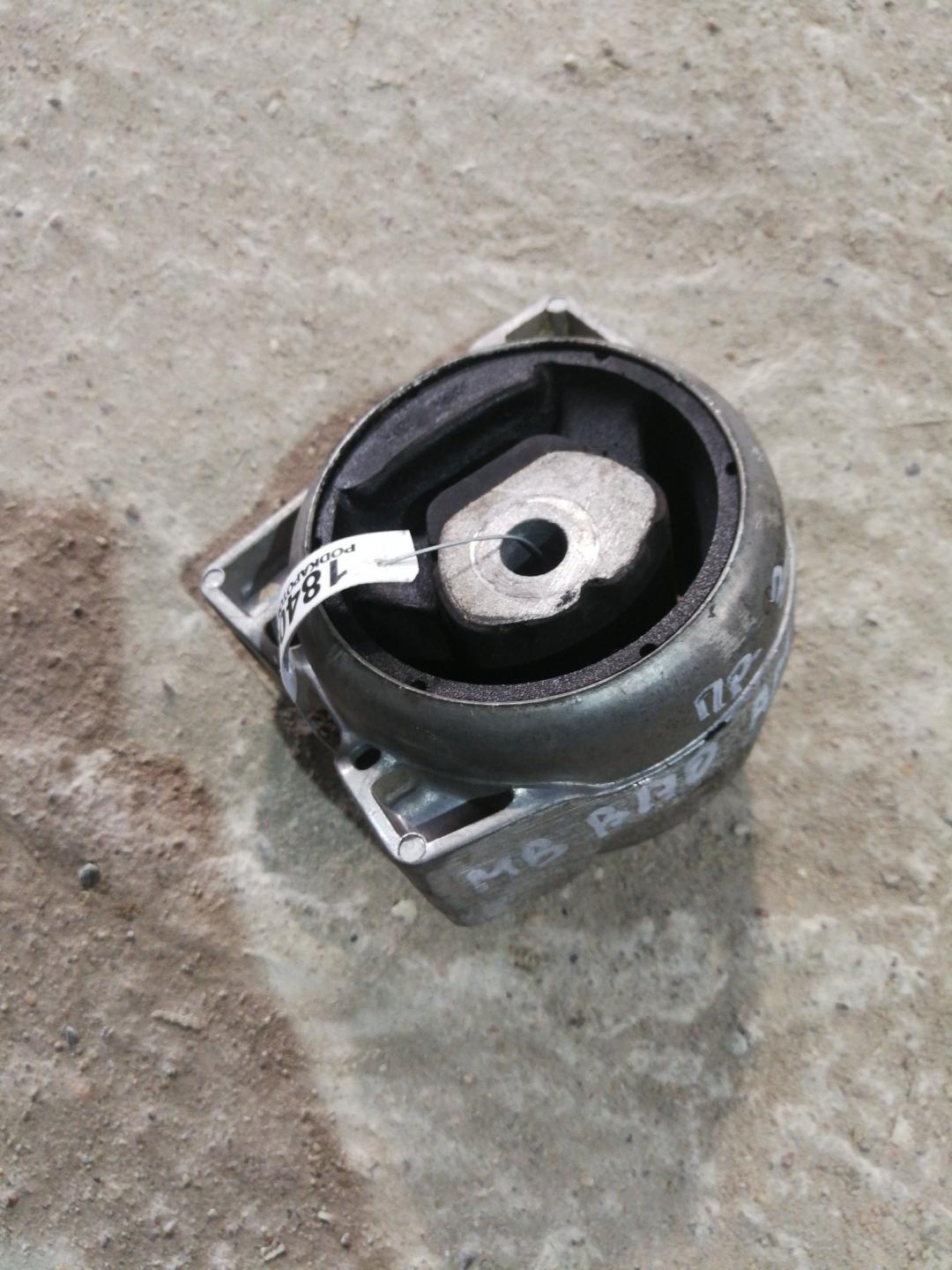 подушка крепления двигателя Mercedes-Benz B-Класс W245 2006, 1.7 л., бензин, АКПП, черный, хетчбэк 5 дв., правый руль - фото №1