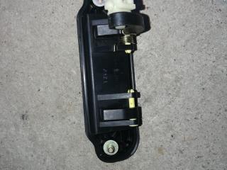 ручка крышки багажника Mazda 323 6 поколение 2000, 1.5 л., ZL05, бензин, МКПП, белый, хетчбэк 5 дв., правый руль