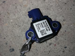 датчик удара Volvo V50 1 поколение 2007, 2.4 л., бензин, АКПП, белый, универсал, правый руль, 30737140