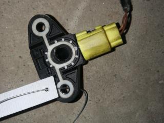 датчик удара Volkswagen Passat B6 2008, 2.0 л., BWA, бензин, АКПП, черный, универсал, правый руль