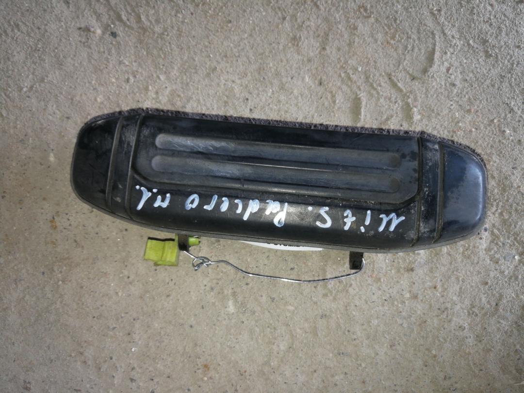 ручка наружная Mitsubishi Pajero 2 поколение 1996, 2.5 л., 4D56 TD, дизель, внедорожник 5 дв. - фото №1