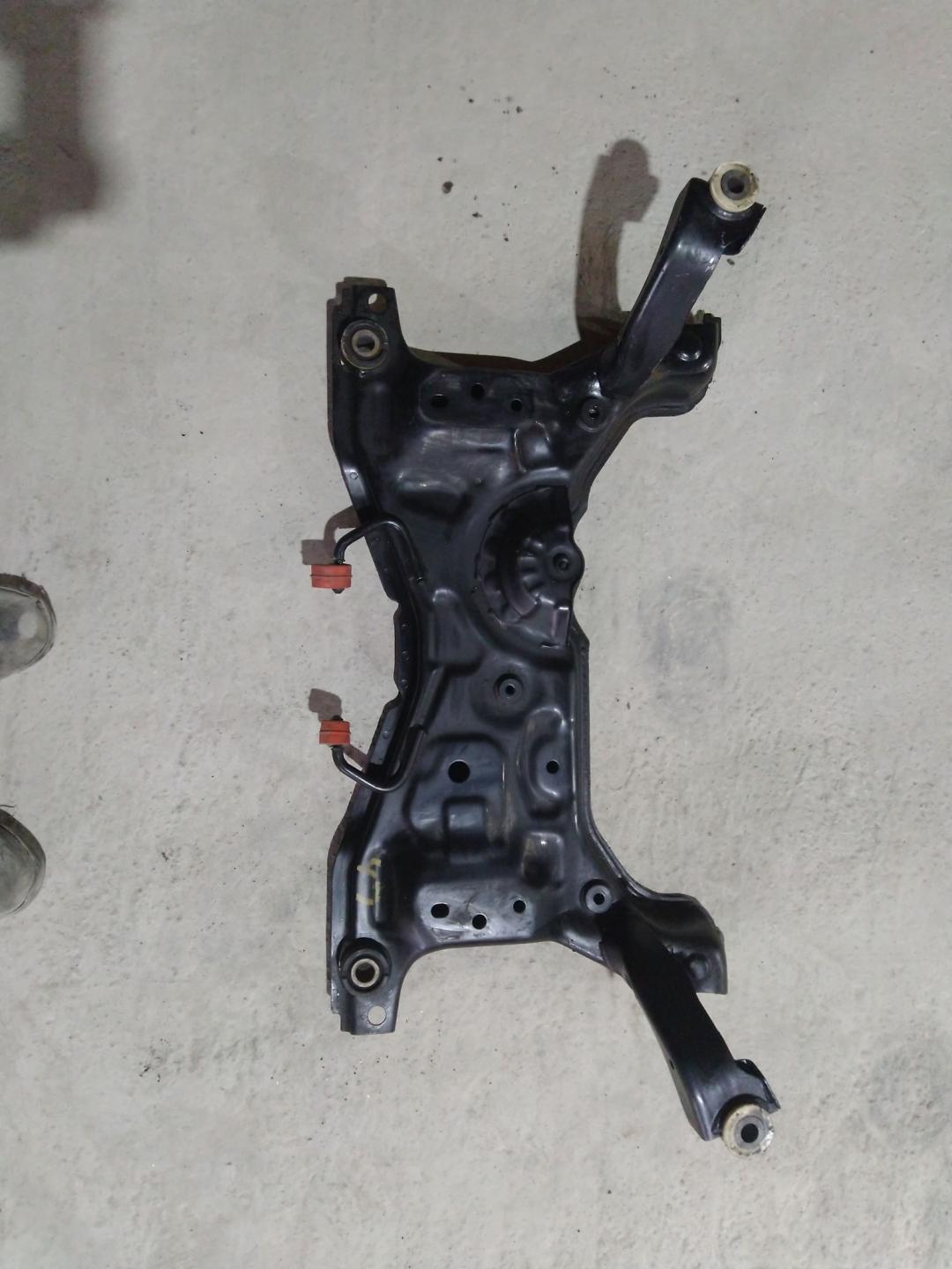 балка подвески передняя (подрамник) Mazda 3 BL 2009, 2.0 л., LF17, бензин, АКПП, серый, седан, правый руль - фото №1