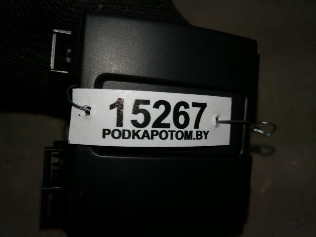 кнопка аварийной сигнализации Mazda CX-5 1 поколение 2015, 2.0 л., бензин, АКПП, серебристый, внедорожник 5 дв., передний привод, правый руль - фото №1