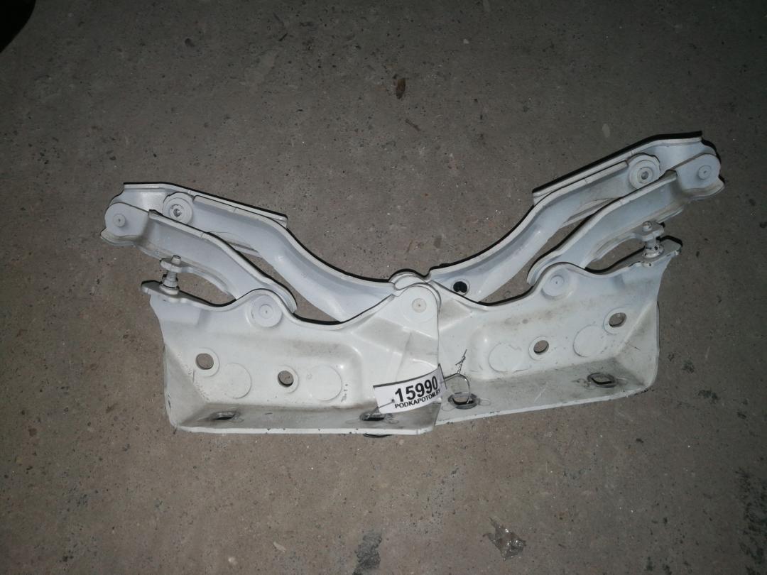 петля капота Mercedes-Benz B-Класс W245 2007, 1.7 л., бензин, АКПП, белый, хетчбэк 5 дв., правый руль - фото №1