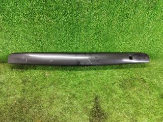 накладка двери (крышки) багажника Mazda Premacy 1 поколение 2001