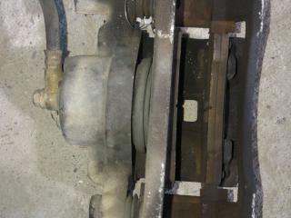 суппорт передний правый Mazda 323 6 поколение 1998, 1.8 л., FP, бензин, МКПП, черный, хетчбэк 5 дв., правый руль