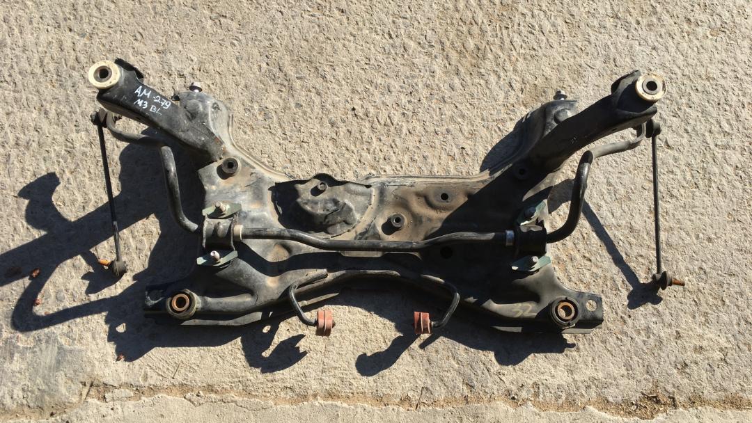 балка подвески передняя (подрамник) Mazda 3 BL 2009, 2.0 л., LF17, бензин, АКПП, черный, хетчбэк 5 дв., правый руль - фото №1