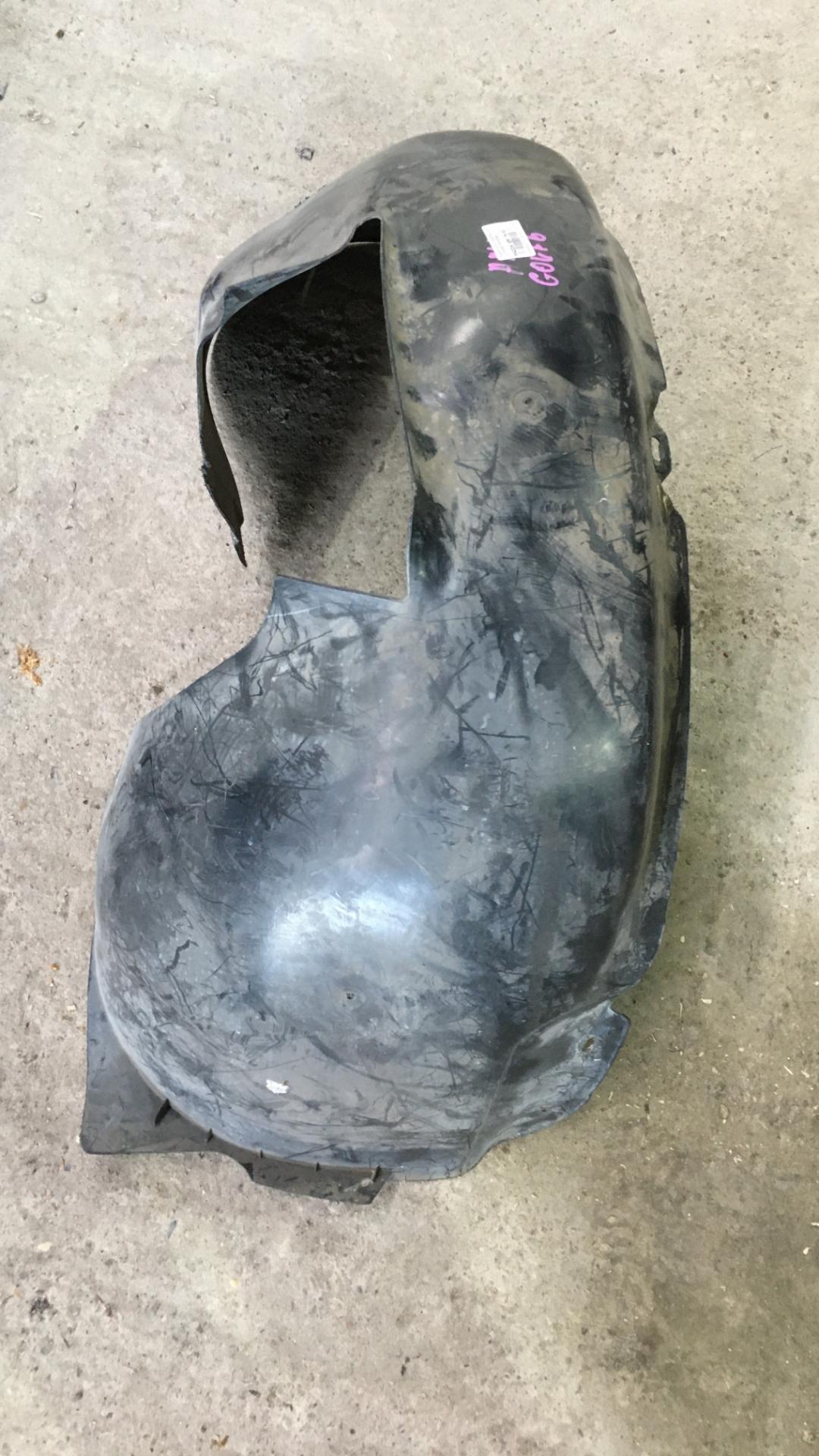 защита арок передняя правая (подкрылок) Volkswagen Golf 6 поколение 2010, 2.0 л., BEV, бензин, универсал - фото №1