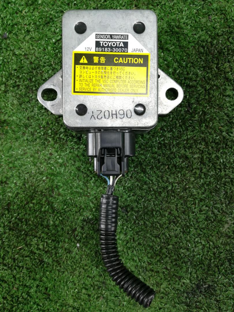 датчик курсовой устойчивости Lexus GS 3 поколение 2006, 3.5 л., 2GR-FSE, бензин, АКПП, синий, седан, задний привод, правый руль, 8918330070 - фото №1