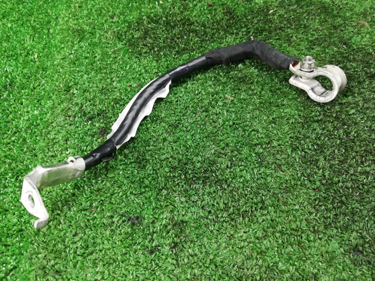 клемма аккумулятора минус Lexus GS 3 поколение 2006, 3.5 л., 2GR-FSE, бензин, АКПП, синий, седан, задний привод, правый руль - фото №1