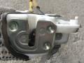 замок двери задней левой Mazda 6 GH 2008, 2.5 л., L5-VE, бензин, АКПП, серый, хетчбэк 5 дв., правый руль - фото №3