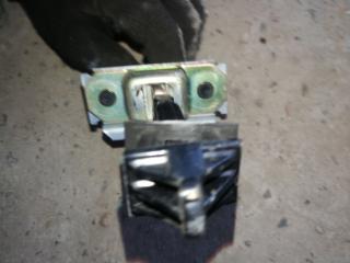 ограничитель открывания двери Mazda MPV LW 2001, 2.0 л., бензин, минивэн