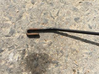 щеткодержатель (поводок стеклоочистителя, дворник) Mazda 626 5 поколение [рестайлинг] 2002, 2.0 л., дизель, универсал